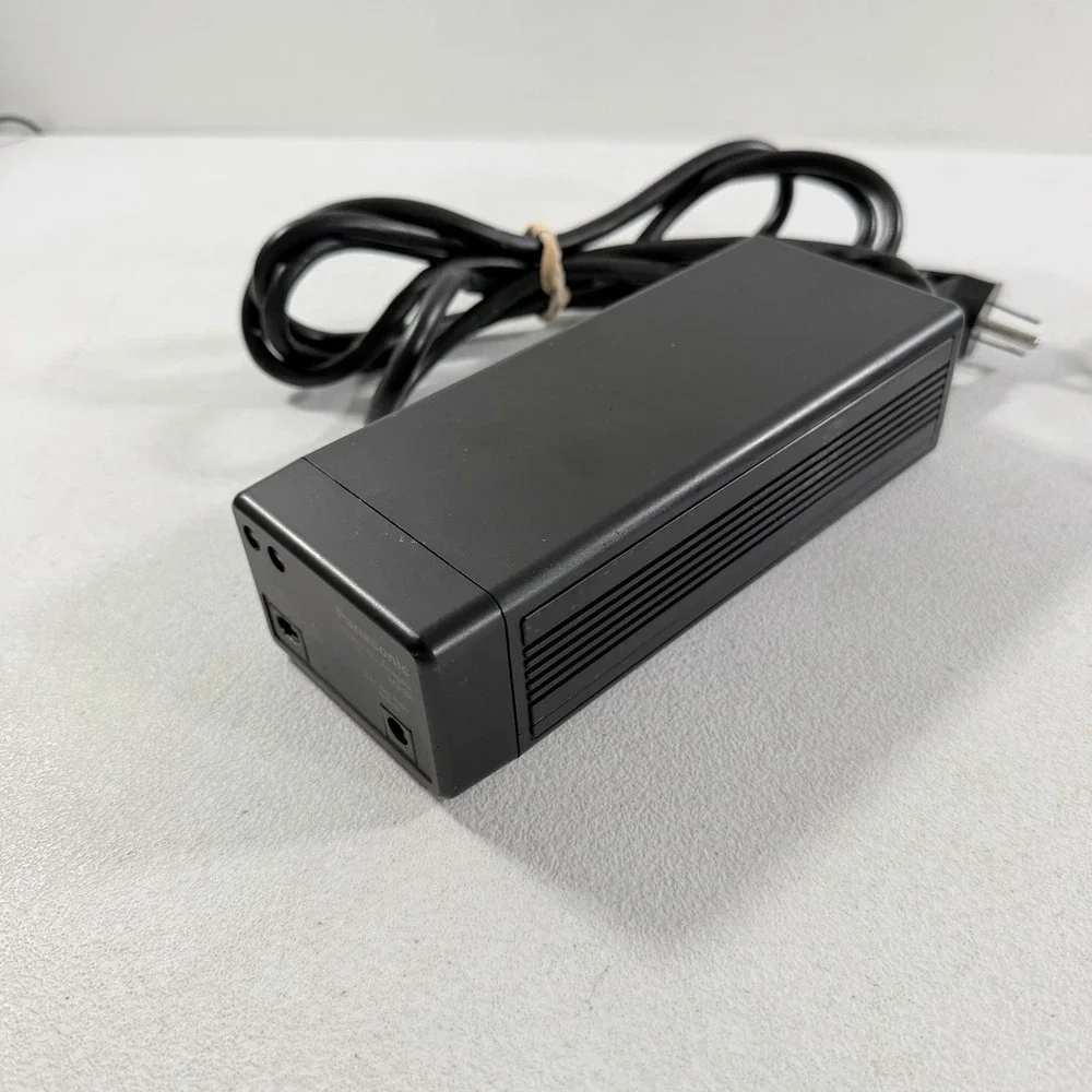 OEM Panasonic AG-B6HP Camcorder Video AC Adaptor Power Supply 12V 1.8A WORKING